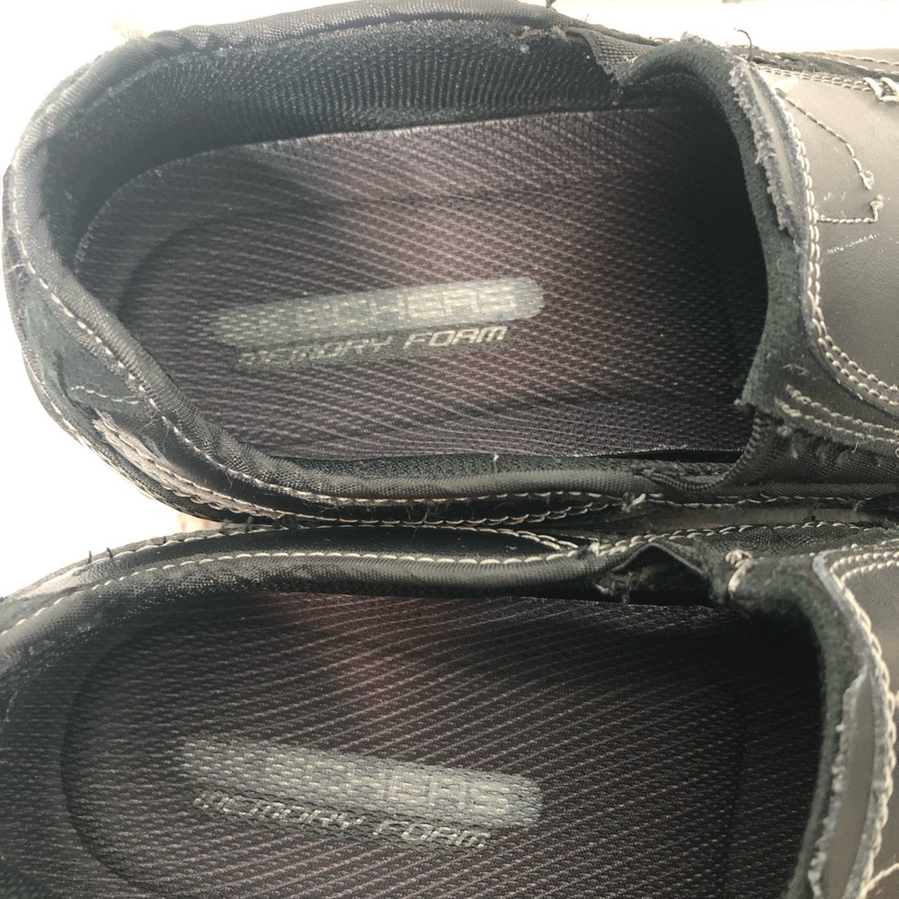 Skechers Black with tan stripe Slip-On Loafers, Men’s size 12 - Picture 5 of 7